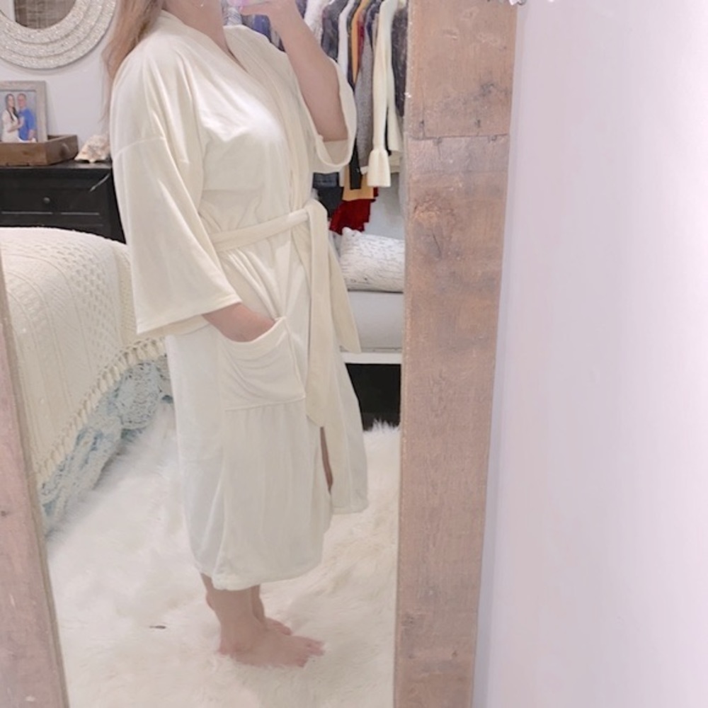 Vintage super soft bath robe one size fits all